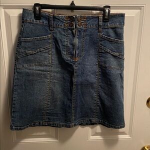 Chic Blue Denim Skirt with Pocket Accents Denim & Co